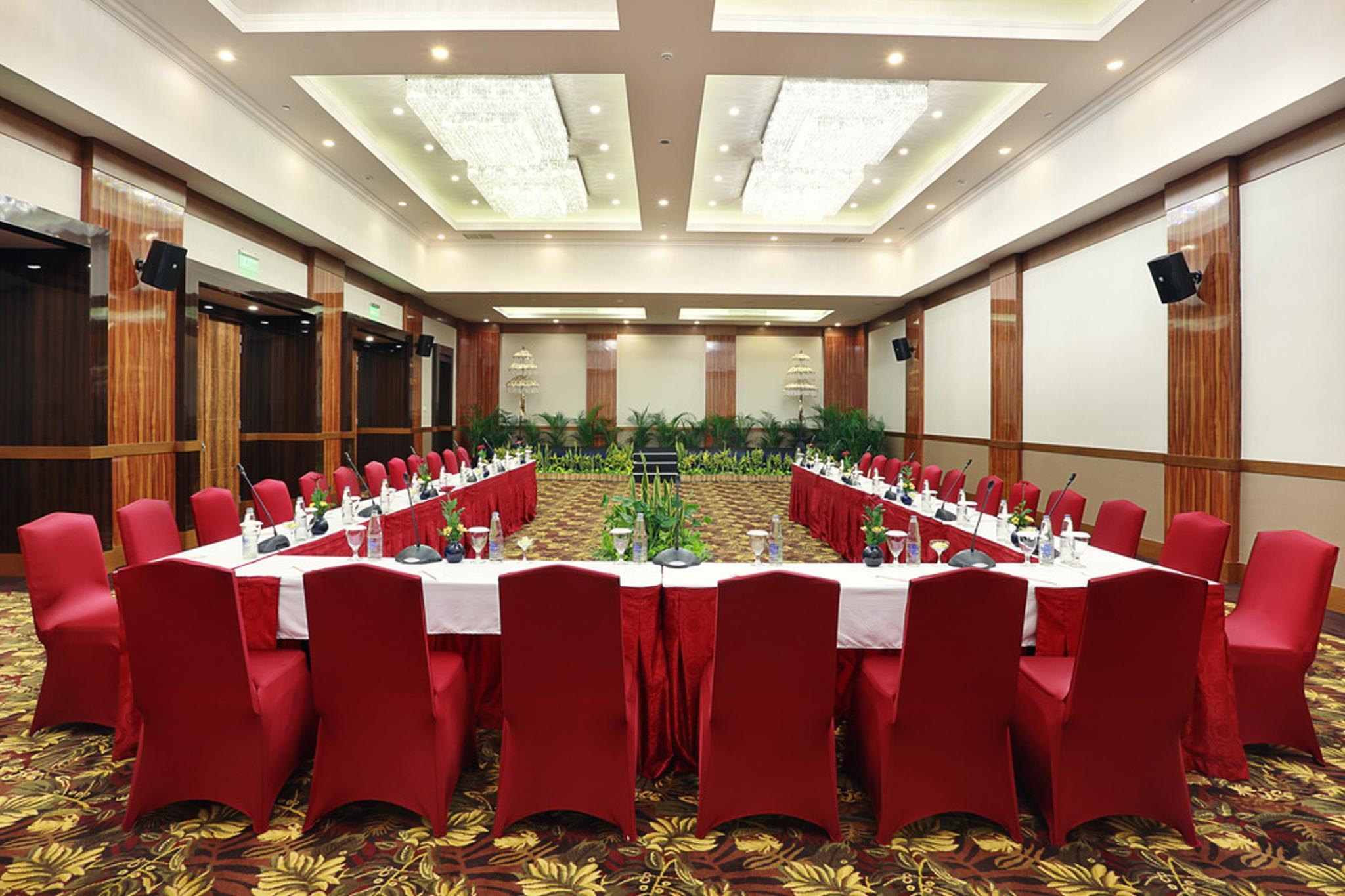 Kuta Paradiso Hotel 5*