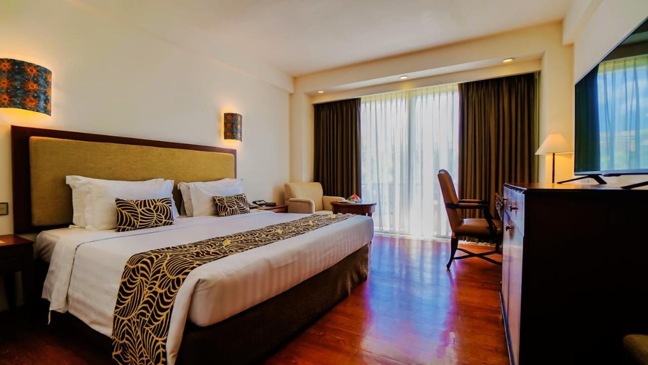 Hotel Kuta Paradiso 5*